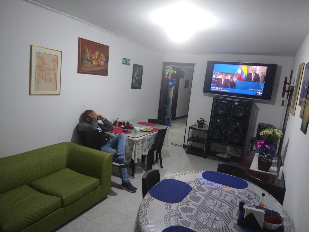 Hospedaje Solianka Bogotá Eksteriør billede